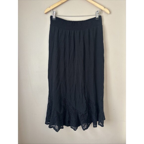 Apt. 9 Dresses & Skirts - Apt 9 Black Midi Skirt Women's S Lace Hem Lined Elegant